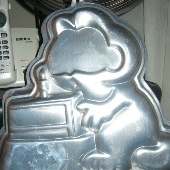 Wilton Garfield The Cat Cake Pan (2105-2447, 1981) - Picture 4 of 4